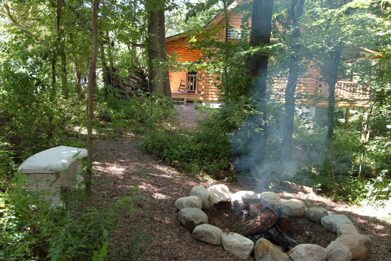 Wild Rose Cabin By Amish Country Lodging Милърсбърг Екстериор снимка